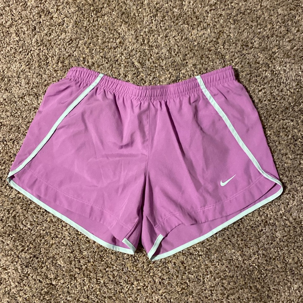 Nike short. Girls Medium. NWOT